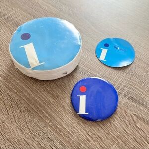 Independence Air Set of Memorabilia